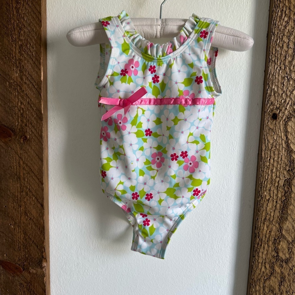 Y2K 2T Girl Floral Swimsuit One Piece by Circo EUC Ruffle Vibrant Retro Adorable